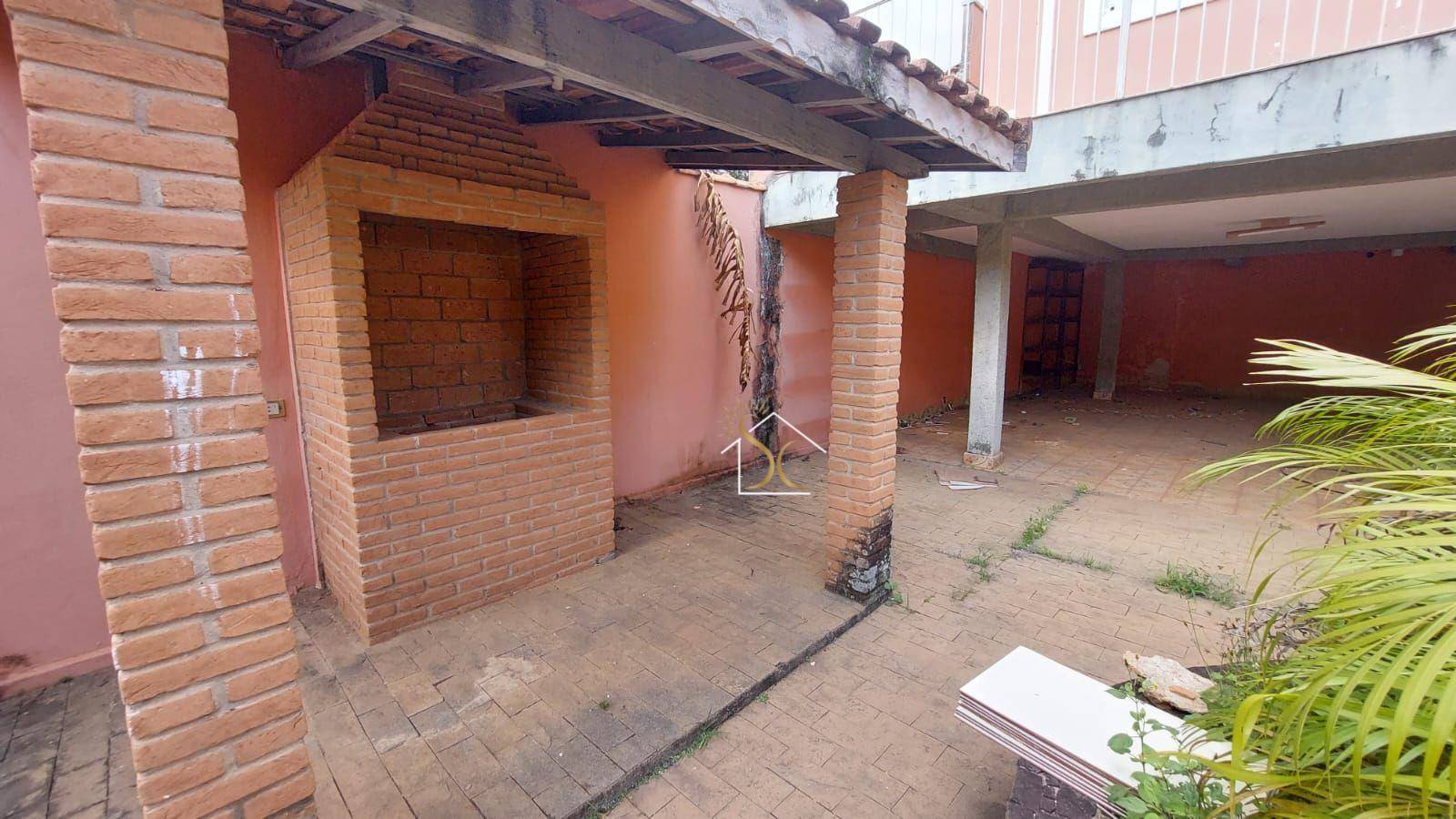 Casa à venda e aluguel com 3 quartos, 247m² - Foto 14