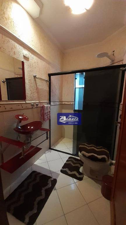 Sobrado à venda com 4 quartos, 181m² - Foto 2