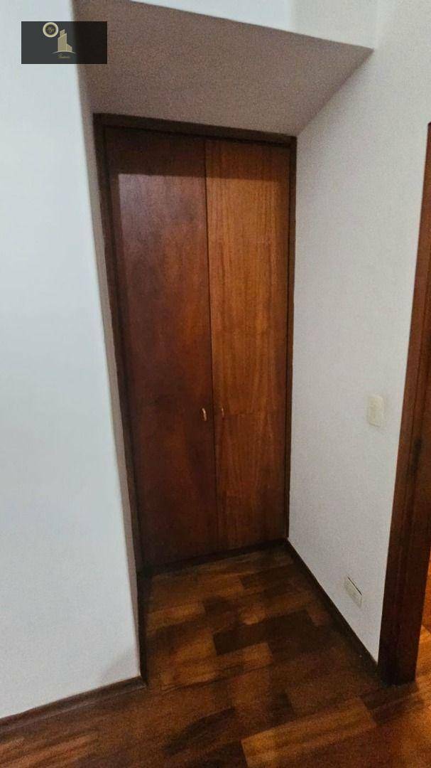 Casa de Condomínio à venda com 4 quartos, 450m² - Foto 27