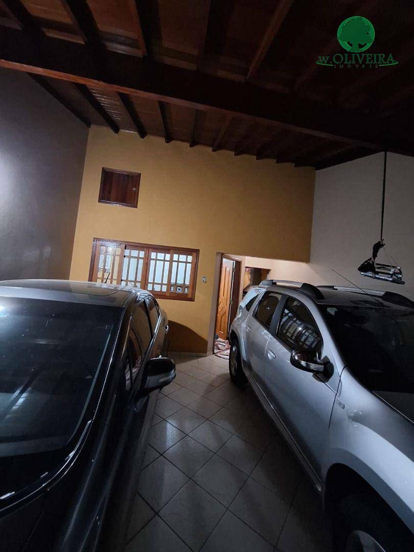 Casa à venda com 2 quartos, 130m² - Foto 1