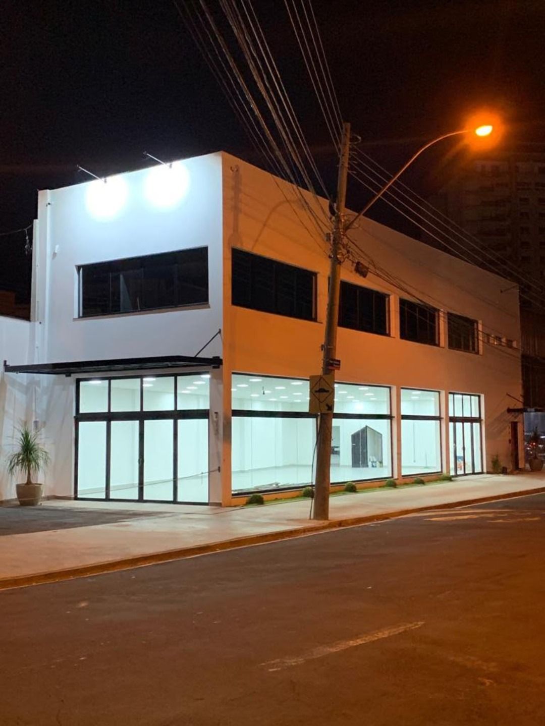 Loja-Salão para alugar, 400m² - Foto 1