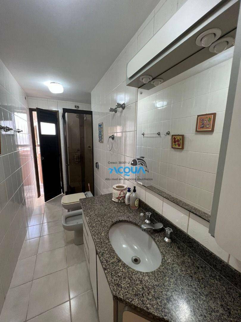 Apartamento à venda com 4 quartos, 240m² - Foto 8