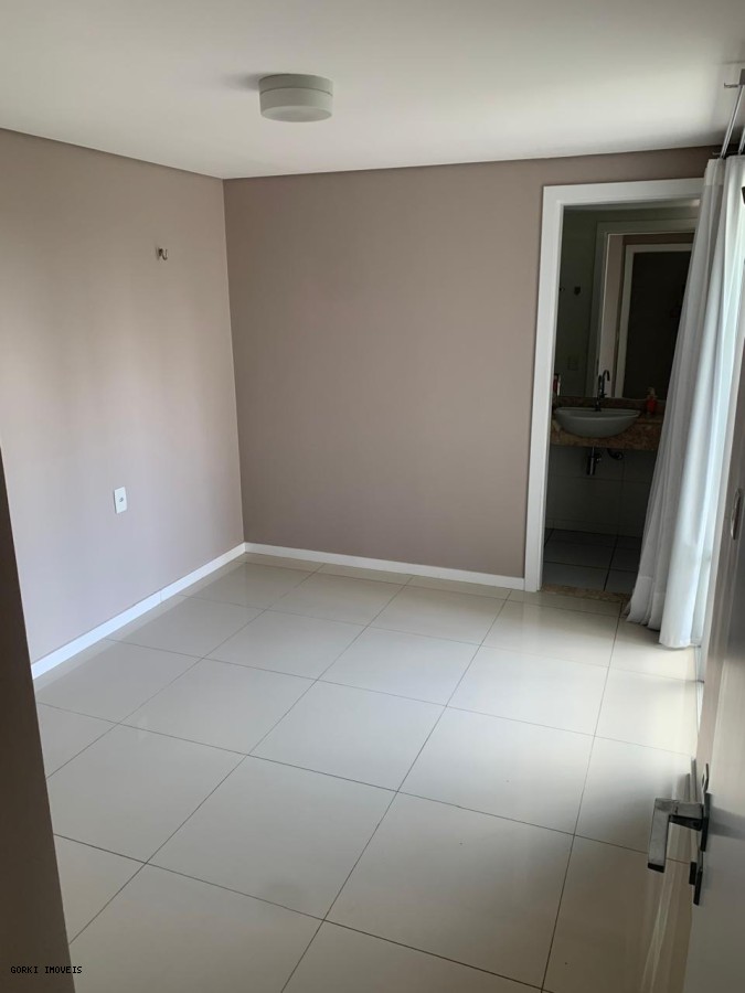 Apartamento à venda com 3 quartos, 220m² - Foto 10