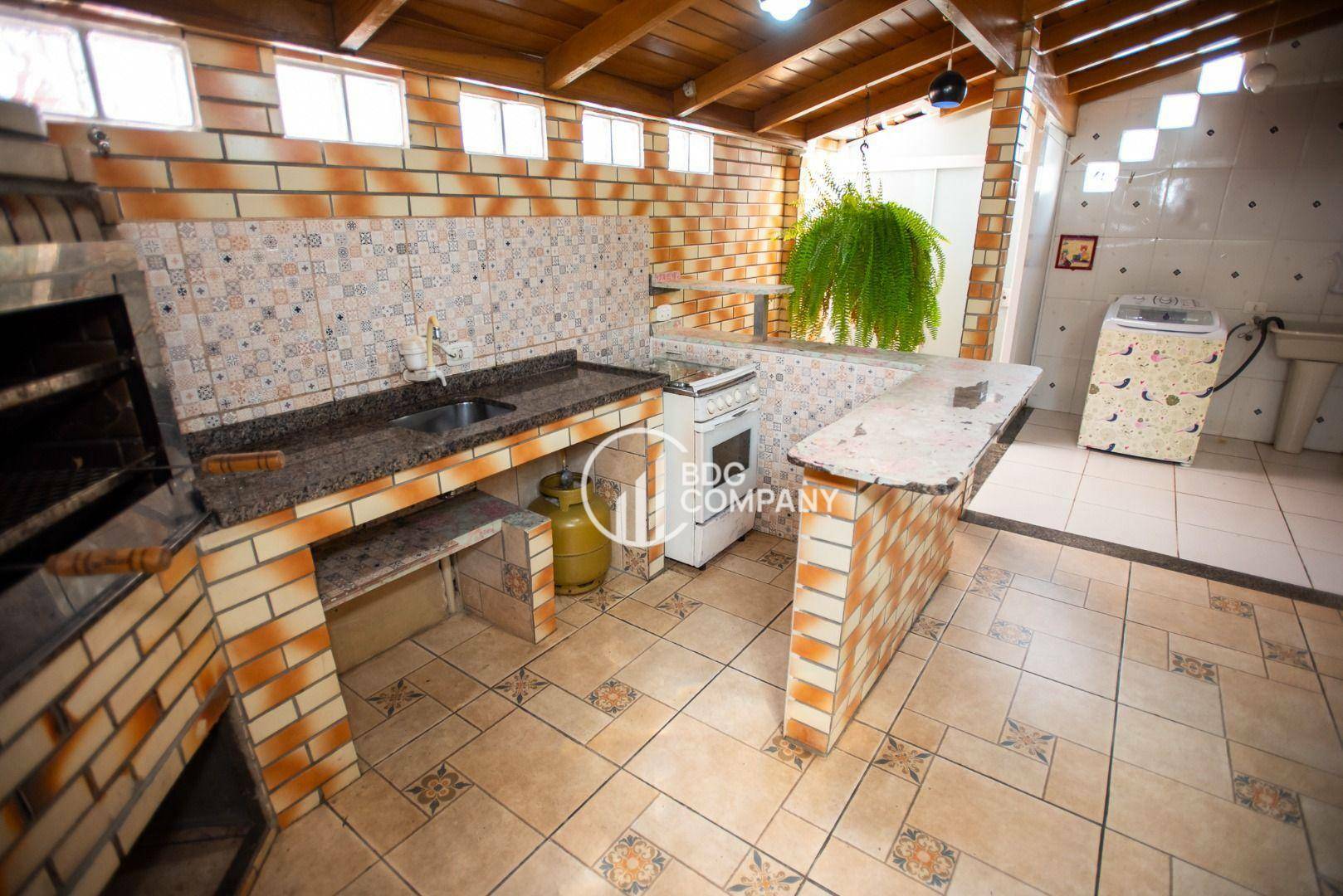 Casa à venda com 2 quartos, 67m² - Foto 17
