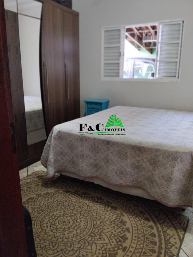 Casa à venda com 3 quartos, 220m² - Foto 13
