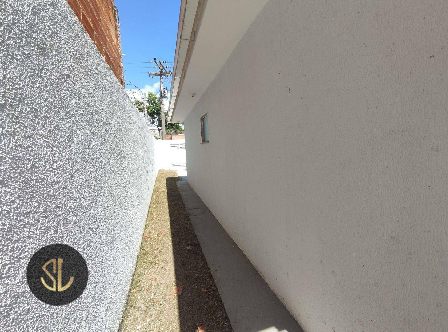 Casa à venda com 2 quartos, 65m² - Foto 3