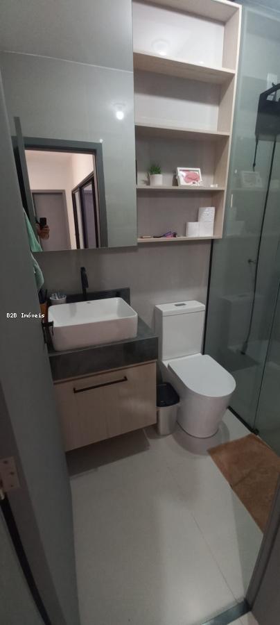 Casa à venda com 2 quartos, 51m² - Foto 11