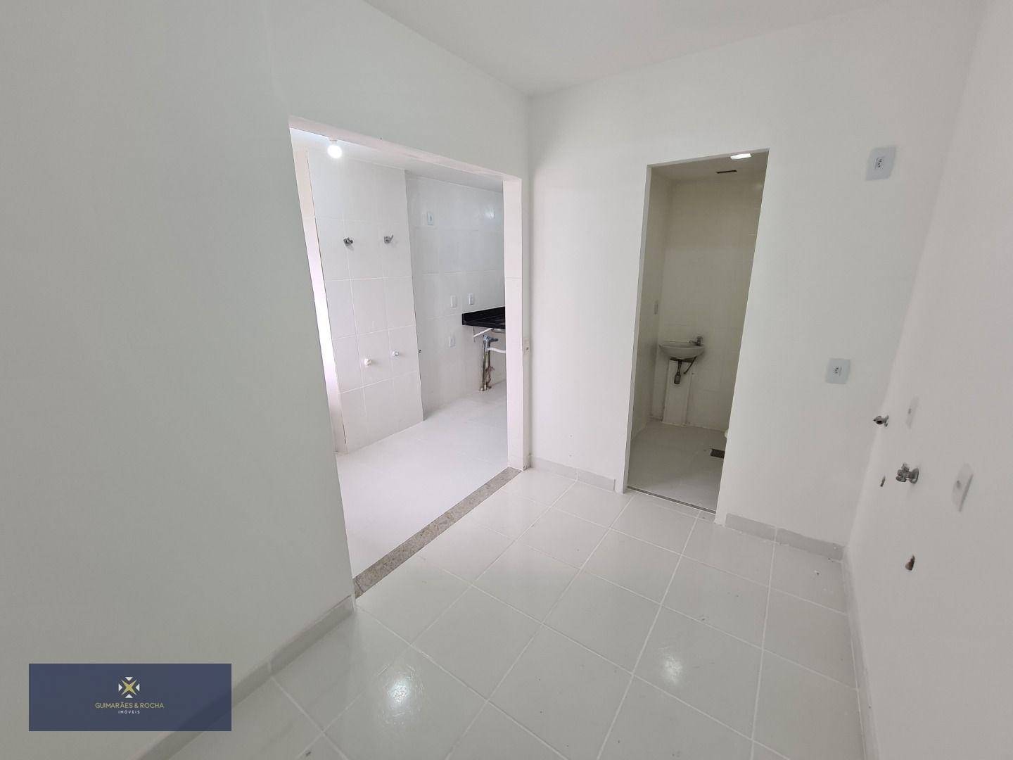 Apartamento à venda com 3 quartos, 121m² - Foto 3