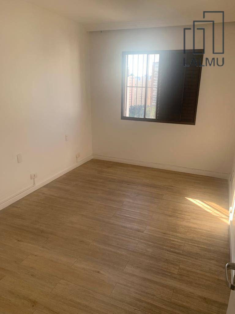 Apartamento para alugar com 3 quartos, 256m² - Foto 23