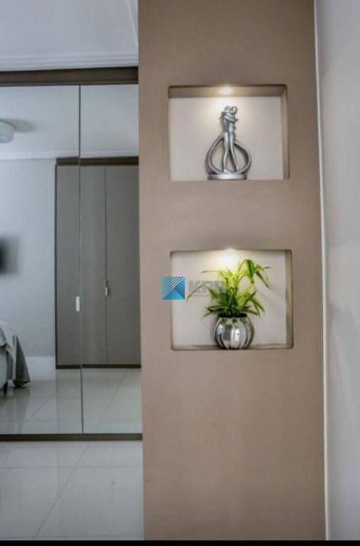 Apartamento para alugar com 2 quartos, 75m² - Foto 14
