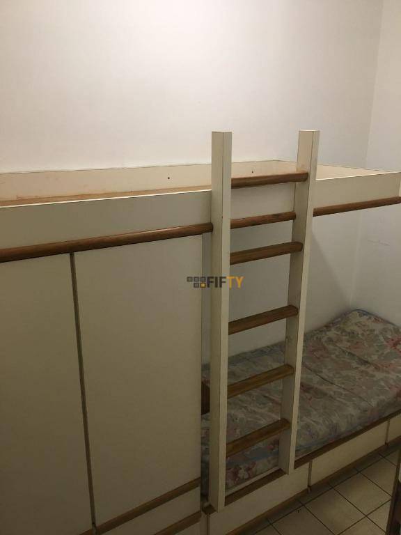 Apartamento à venda com 4 quartos, 245m² - Foto 22