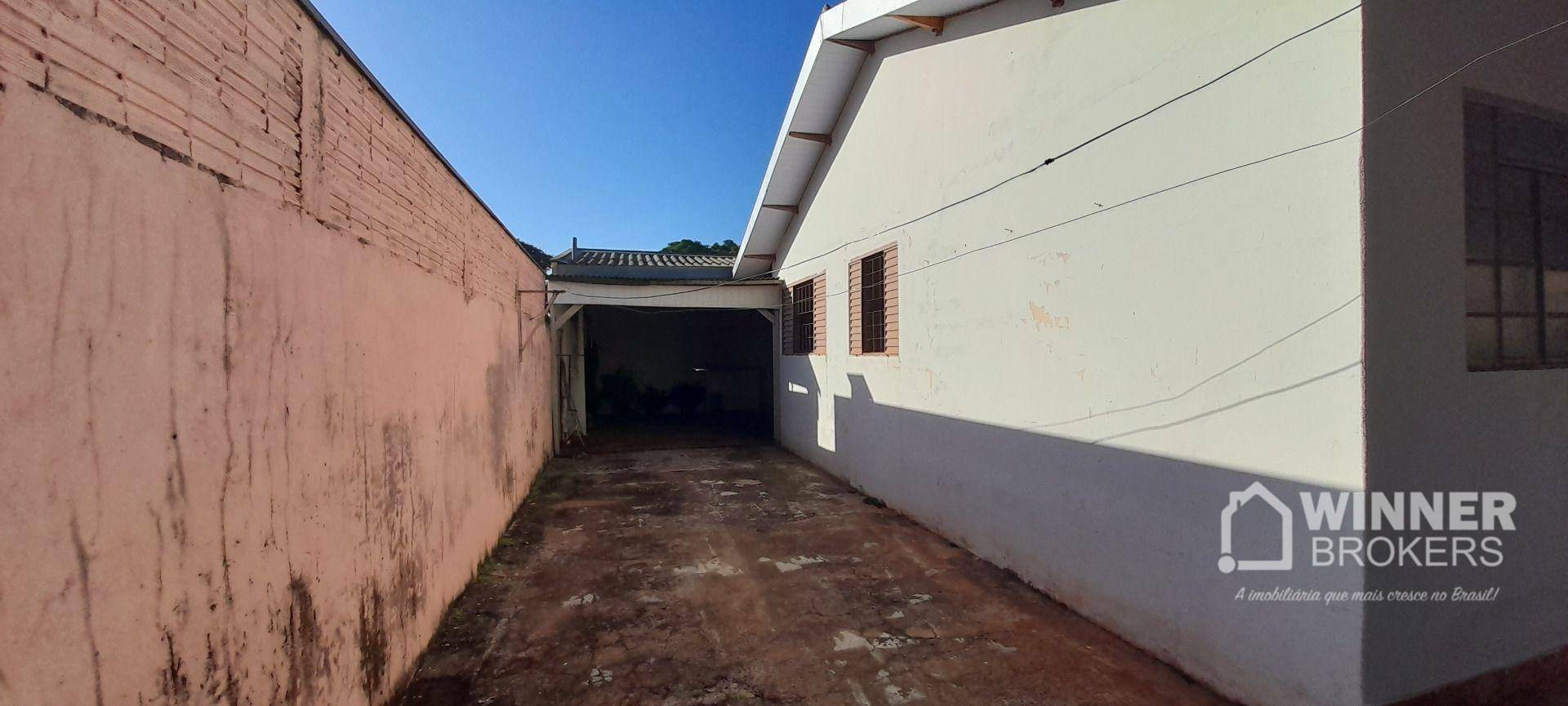 Casa à venda com 3 quartos, 95m² - Foto 2