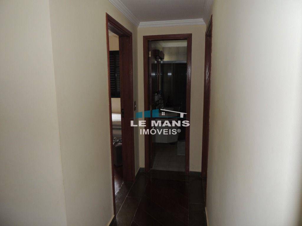 Apartamento à venda com 3 quartos, 130m² - Foto 10