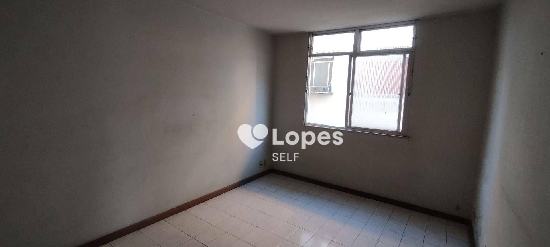 Apartamento à venda com 2 quartos, 60m² - Foto 1