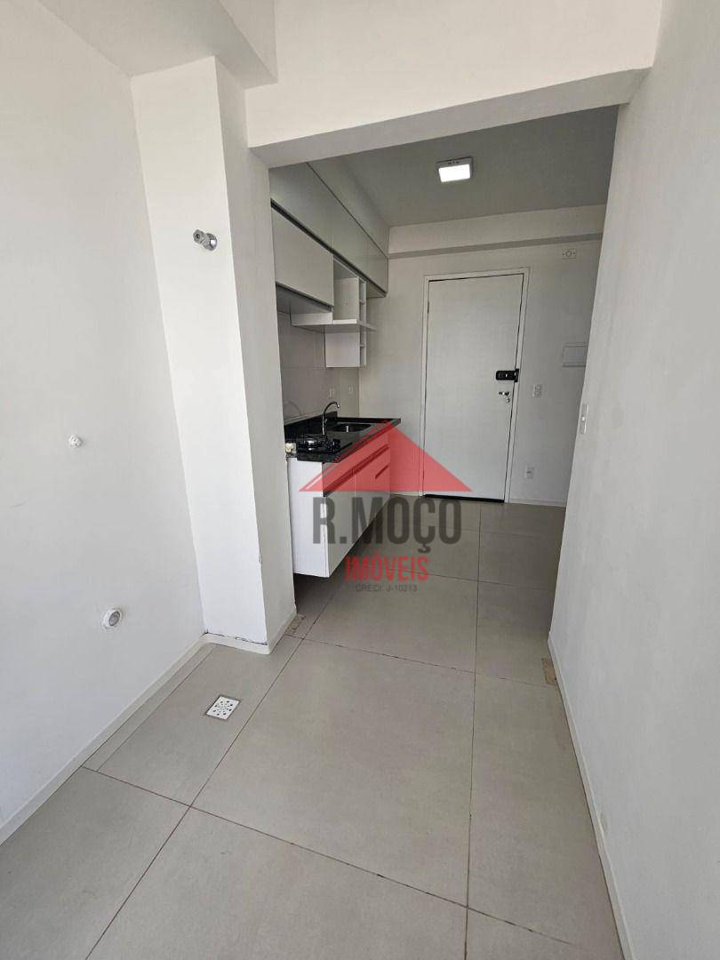 Apartamento para alugar com 2 quartos, 32m² - Foto 5