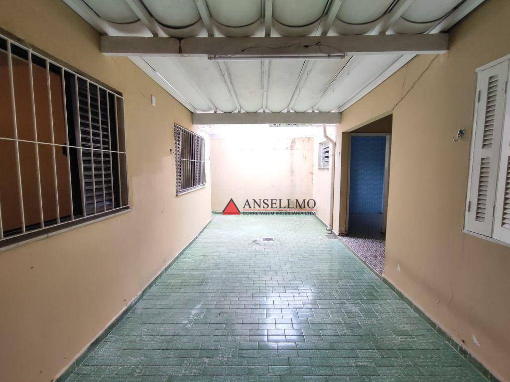Casa à venda e aluguel com 3 quartos, 209m² - Foto 29