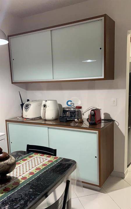 Apartamento à venda com 4 quartos, 198m² - Foto 2