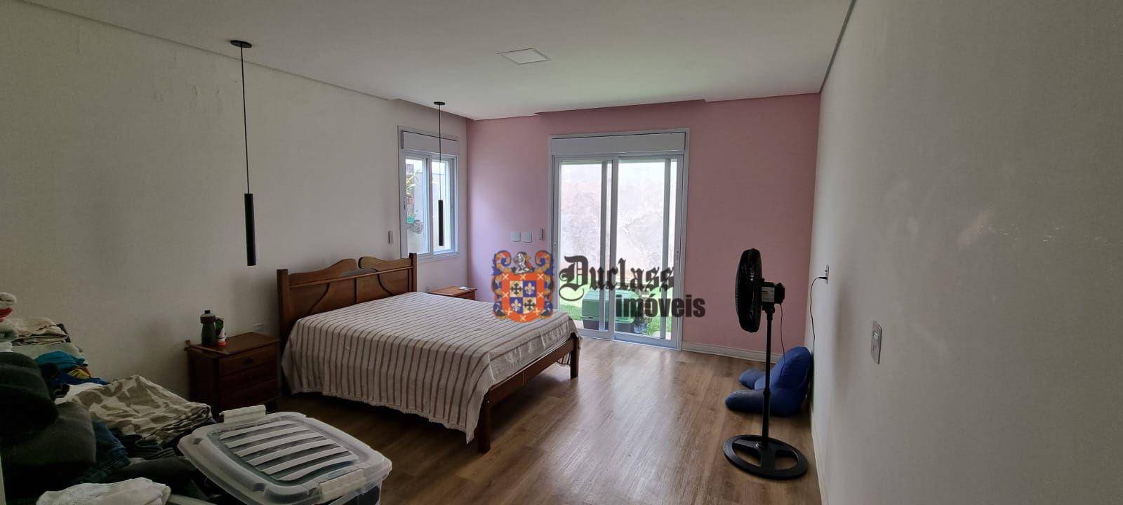 Casa de Condomínio à venda com 3 quartos, 240m² - Foto 12