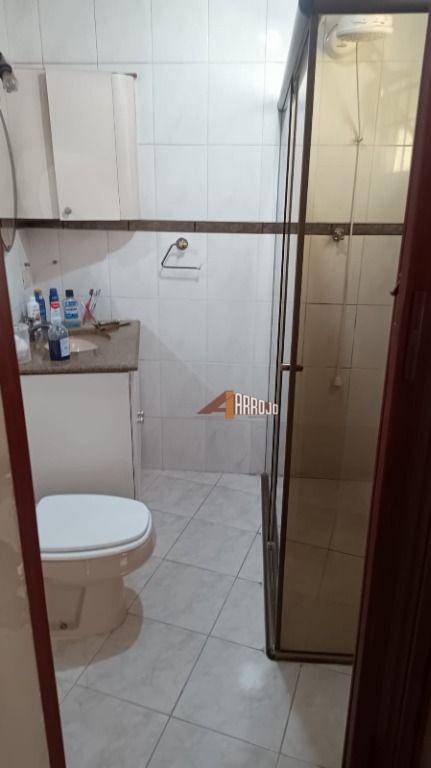 Casa à venda com 3 quartos, 140m² - Foto 4