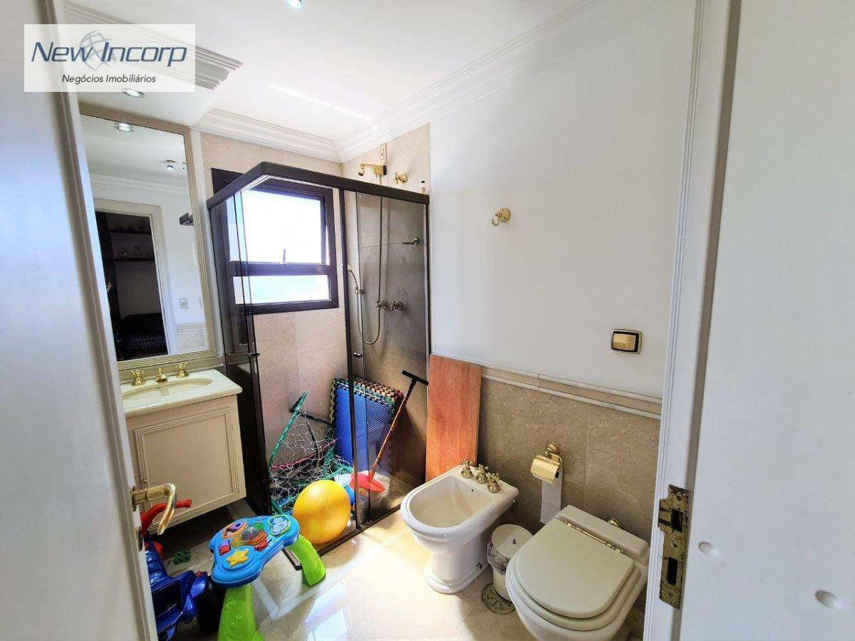 Apartamento à venda com 4 quartos, 257m² - Foto 24