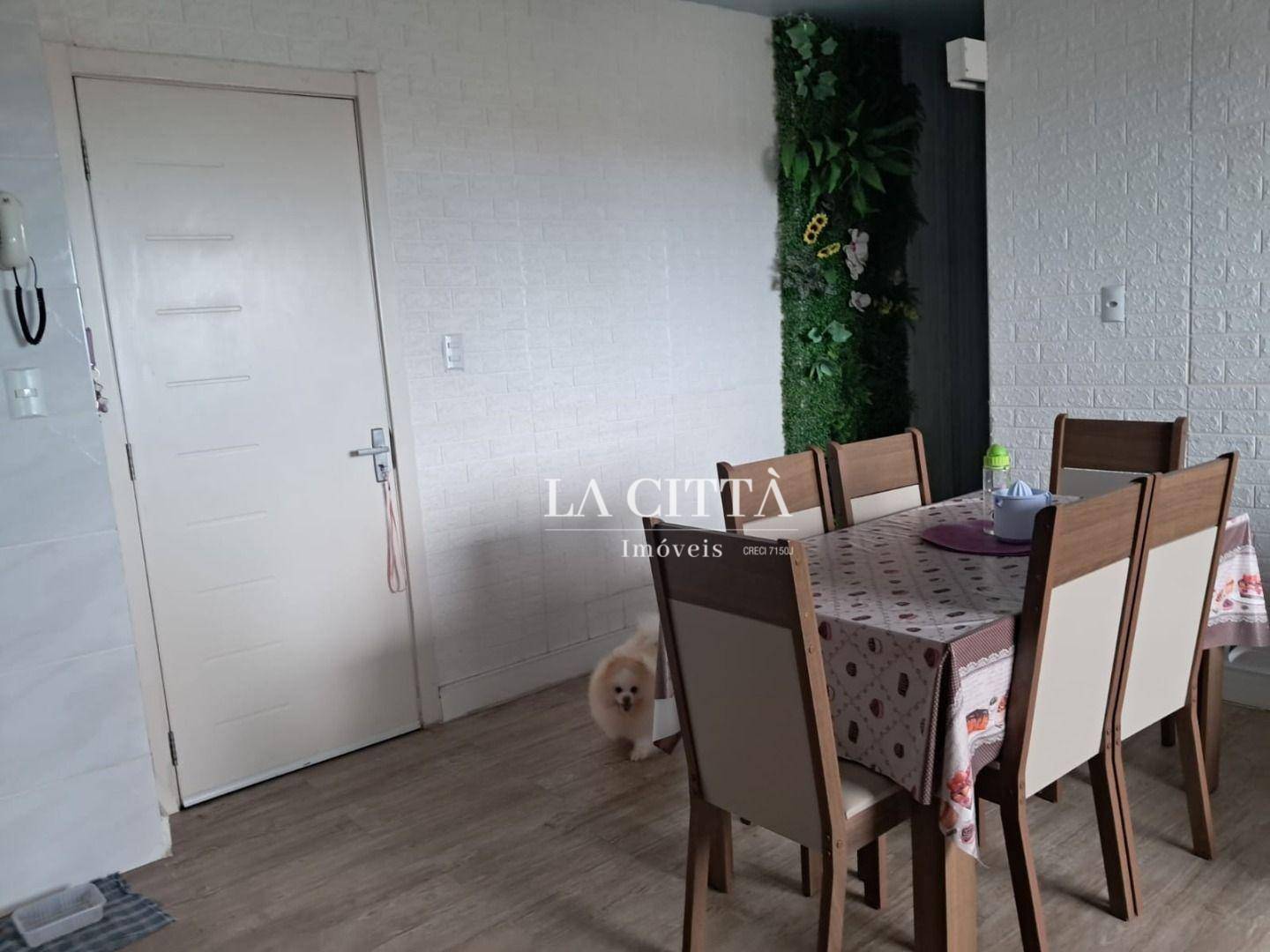Apartamento à venda com 2 quartos, 61m² - Foto 4
