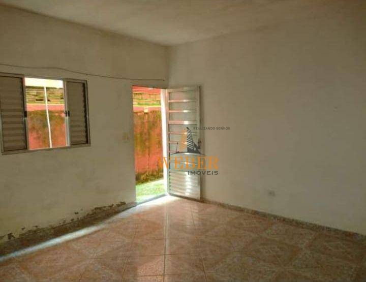 Sobrado à venda com 8 quartos, 150m² - Foto 3