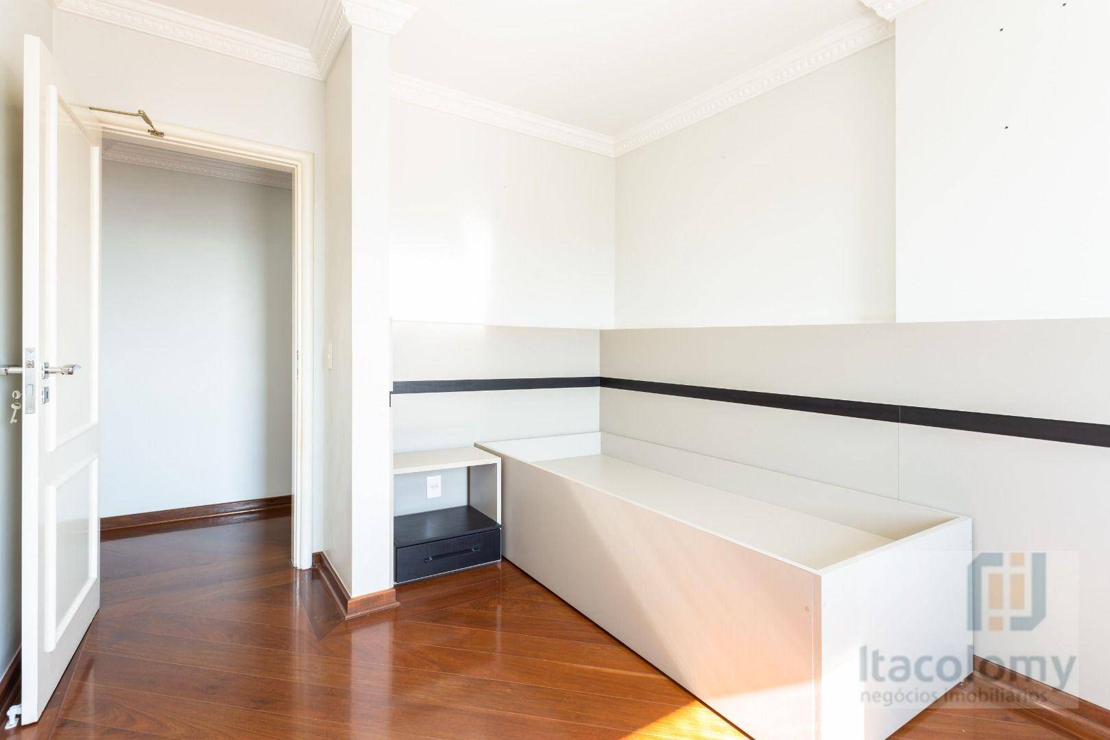 Apartamento para alugar com 3 quartos, 288m² - Foto 21