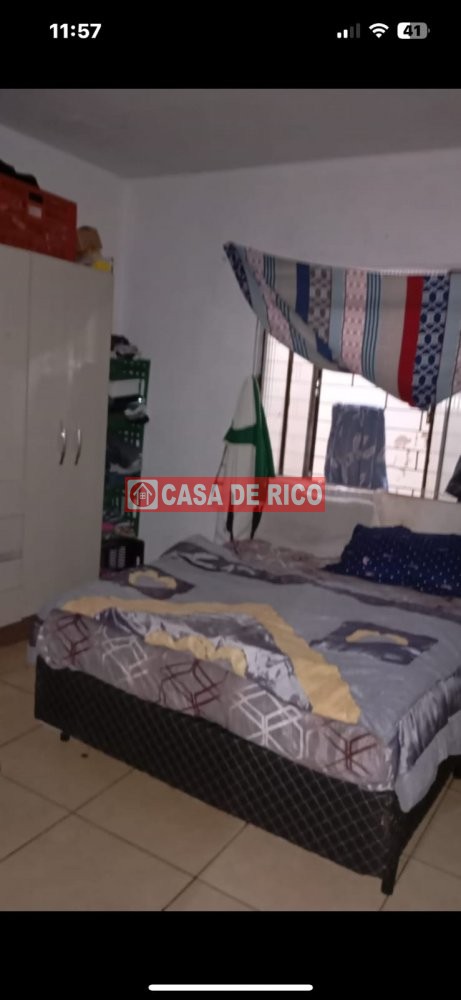 Casa à venda com 3 quartos, 100m² - Foto 7