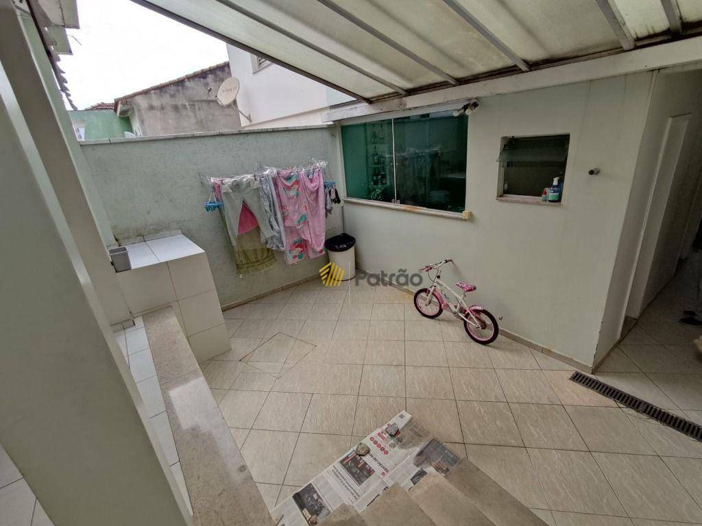 Sobrado à venda com 3 quartos, 318m² - Foto 14