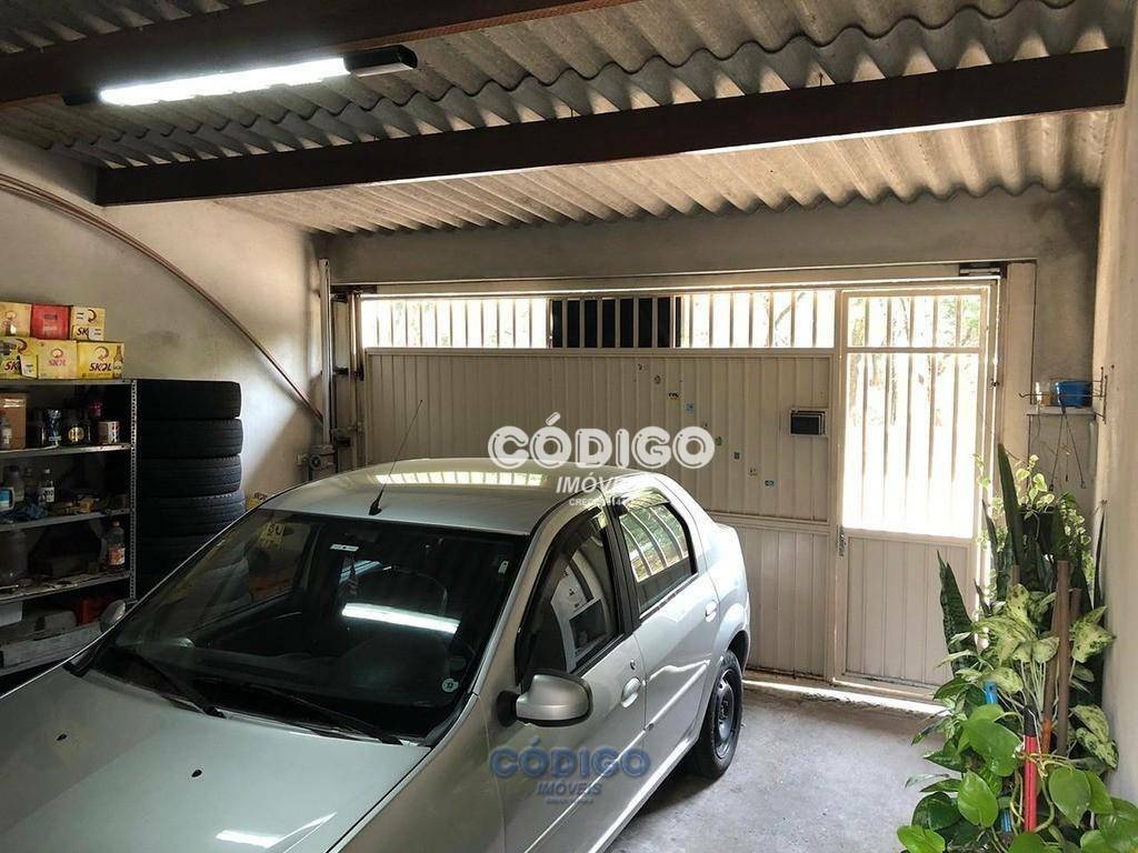 Sobrado à venda com 3 quartos, 350m² - Foto 1