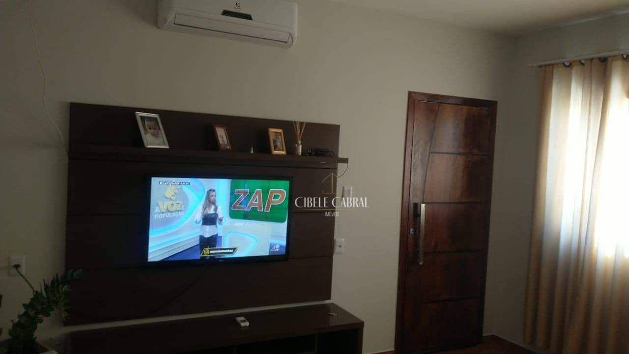 Casa à venda com 3 quartos, 300M2 - Foto 3