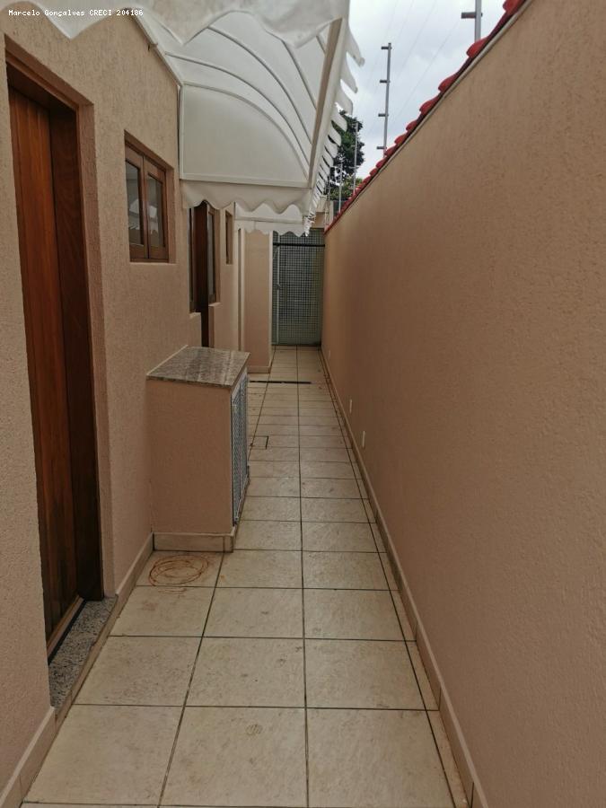 Sobrado à venda com 4 quartos, 250m² - Foto 26