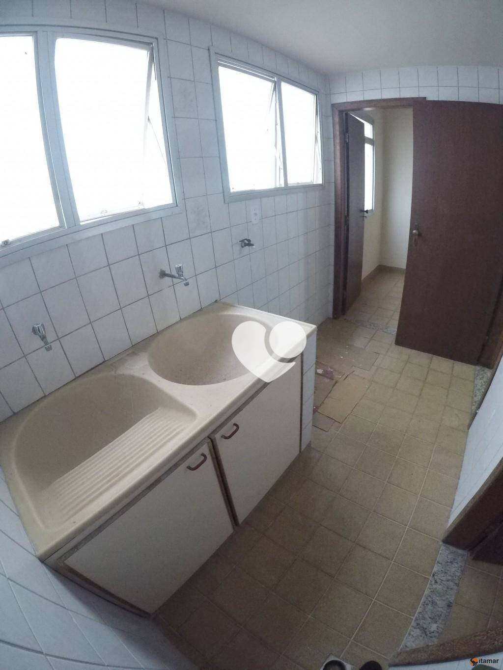 Apartamento à venda com 3 quartos, 99m² - Foto 10