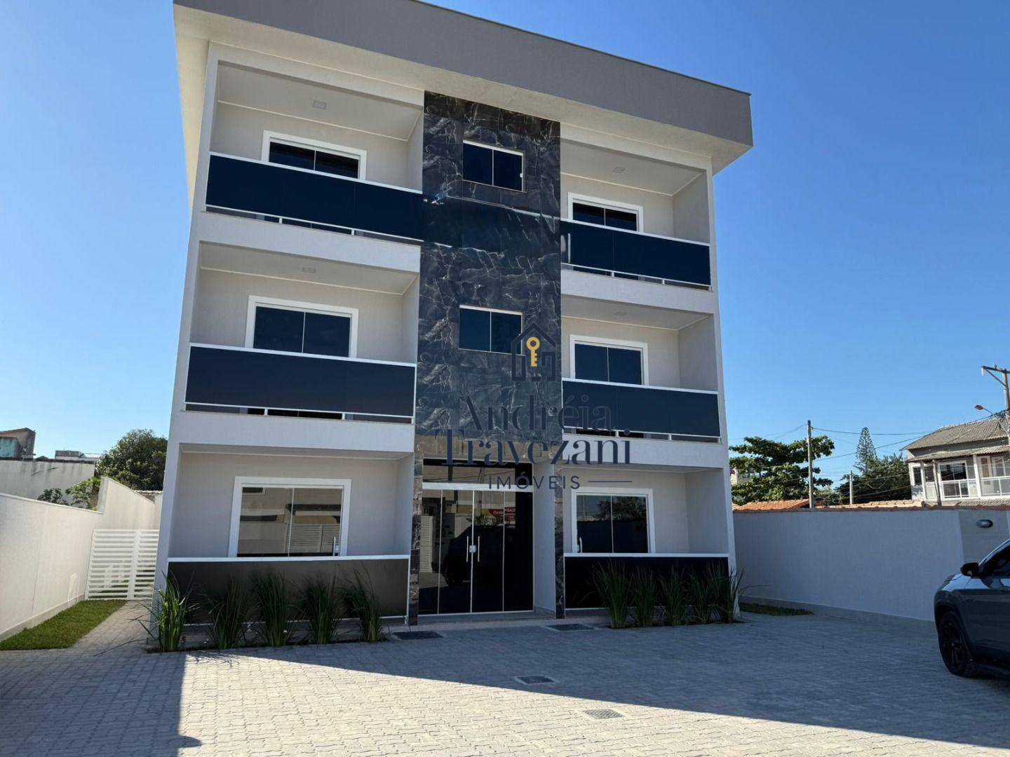 Apartamento à venda com 3 quartos, 100m² - Foto 1