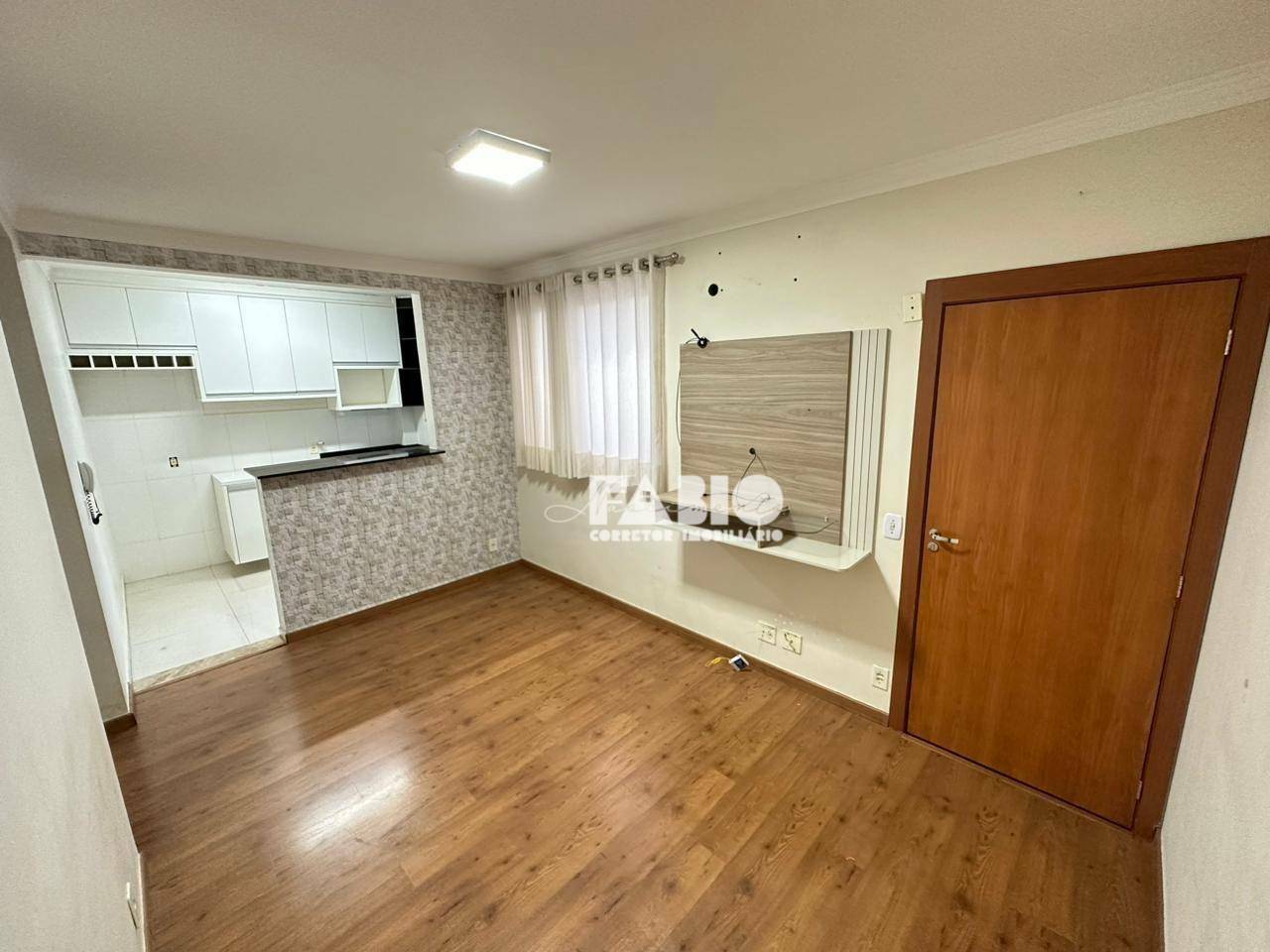 Apartamento à venda com 2 quartos, 55m² - Foto 1