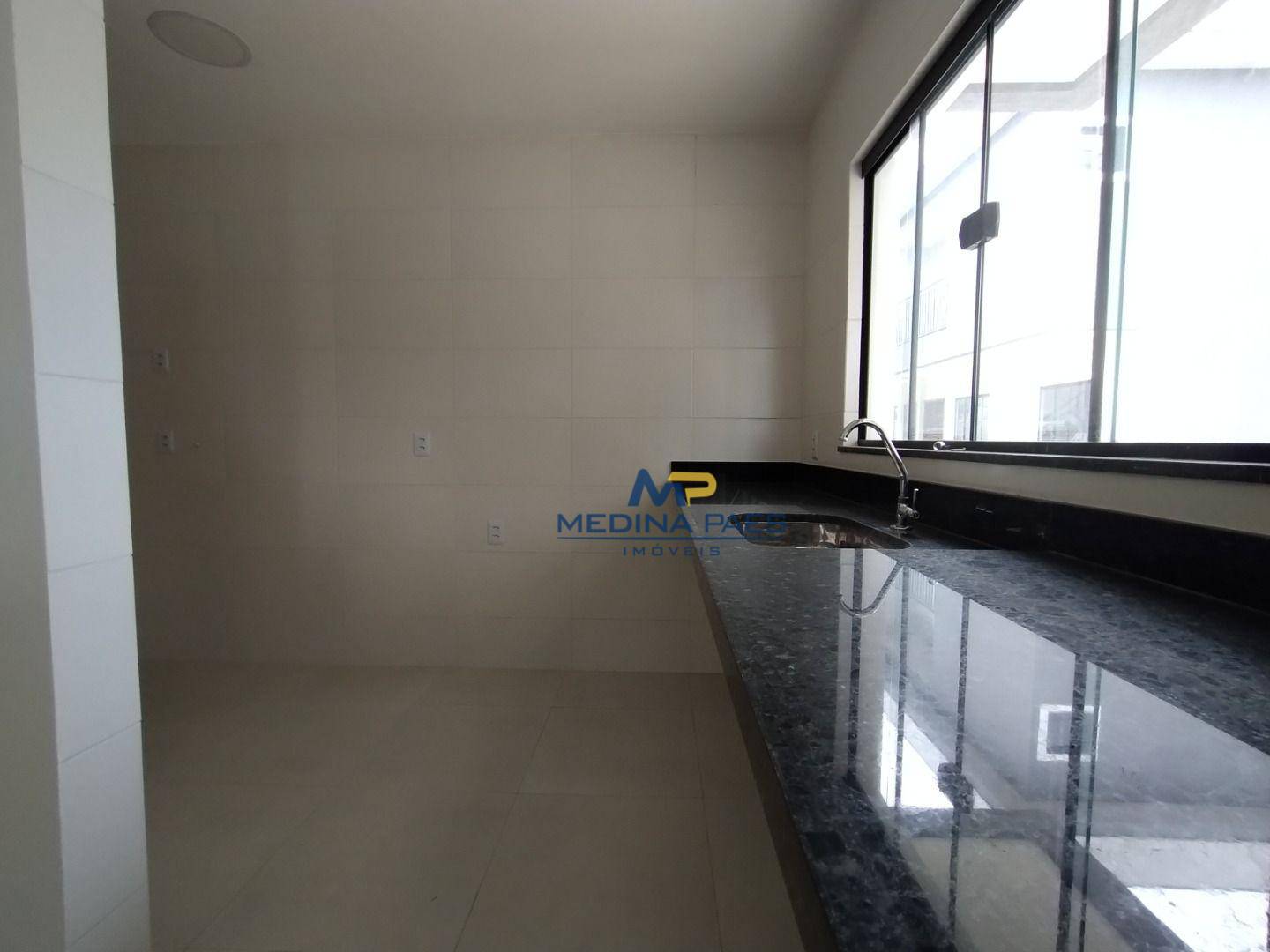 Casa à venda com 2 quartos, 48m² - Foto 5