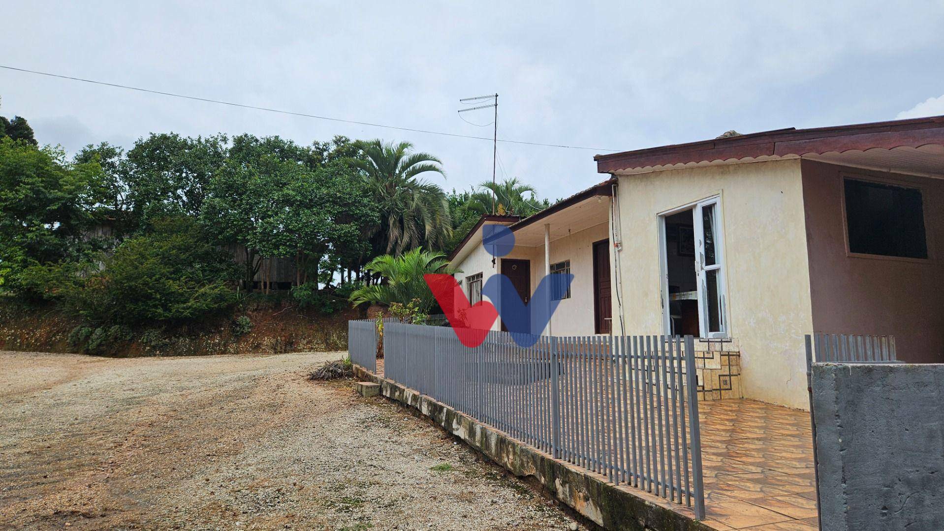 Chácara à venda com 6 quartos, 250m² - Foto 4