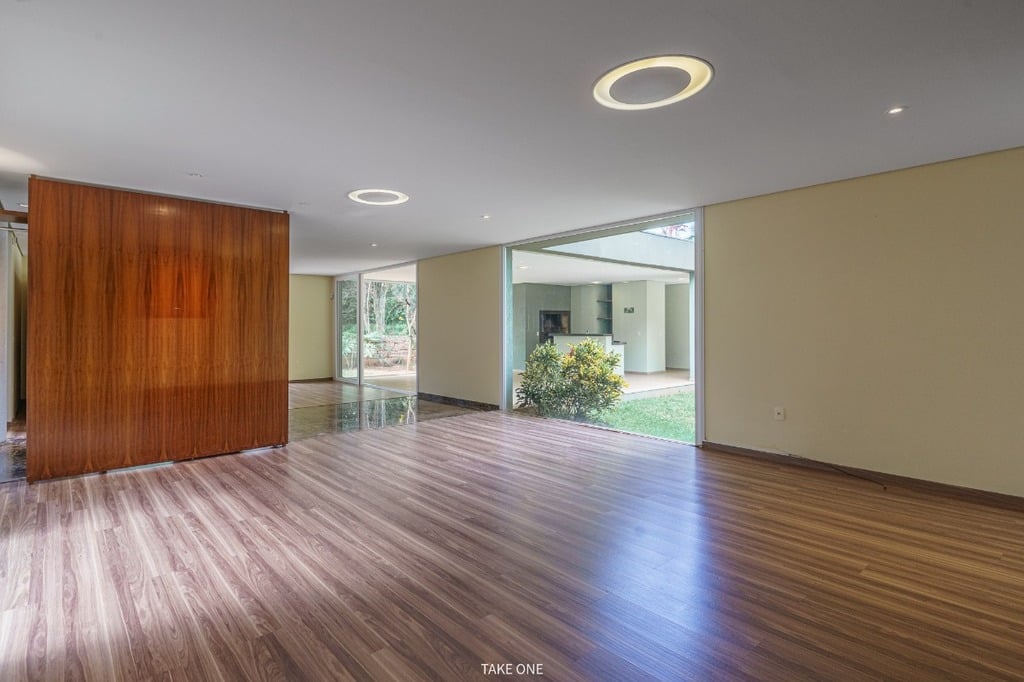 Casa de Condomínio à venda com 4 quartos, 520m² - Foto 1