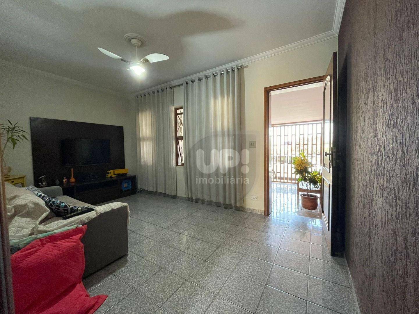 Casa à venda com 3 quartos, 94m² - Foto 3