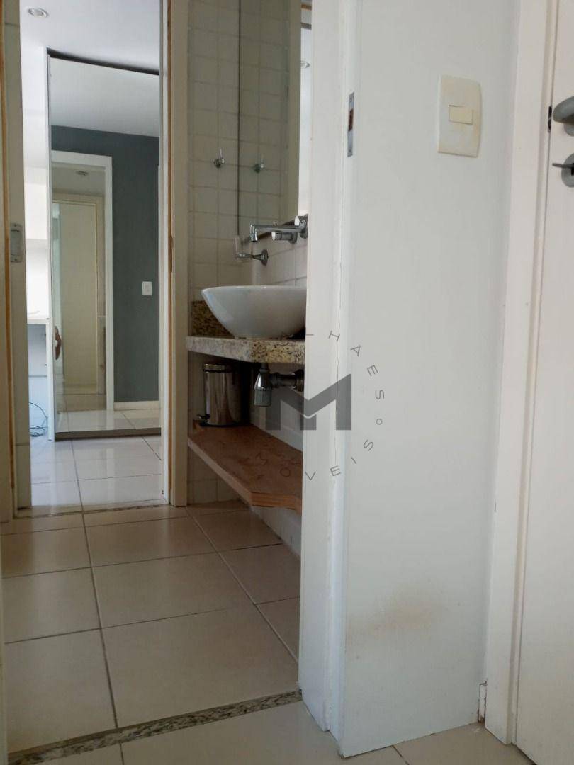 Apartamento à venda com 3 quartos, 98m² - Foto 13