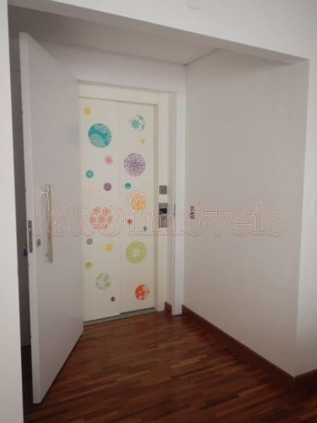 Apartamento para alugar com 3 quartos, 131m² - Foto 2