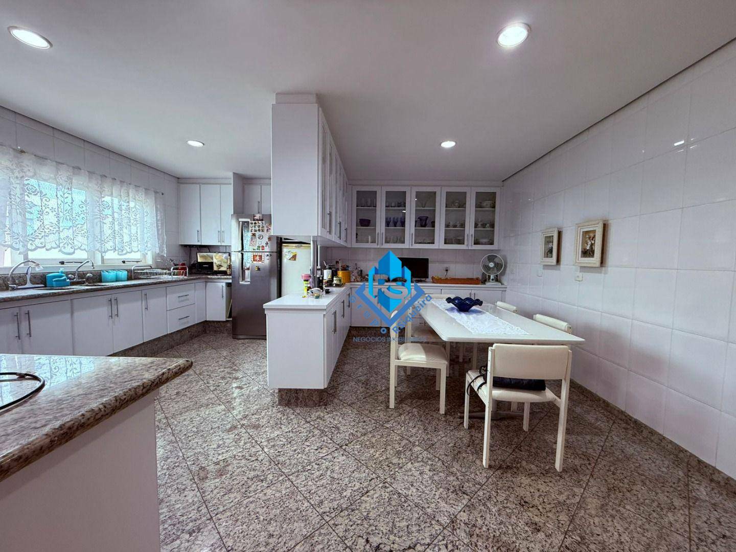 Sobrado à venda com 4 quartos, 444m² - Foto 13
