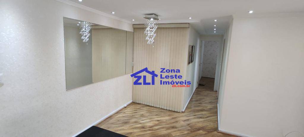 Apartamento à venda com 2 quartos, 64m² - Foto 2