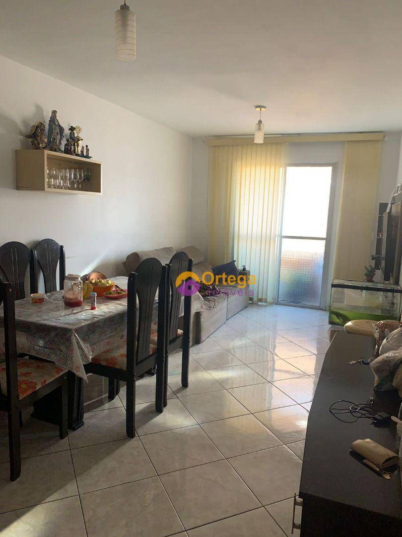 Apartamento à venda com 3 quartos, 111m² - Foto 8