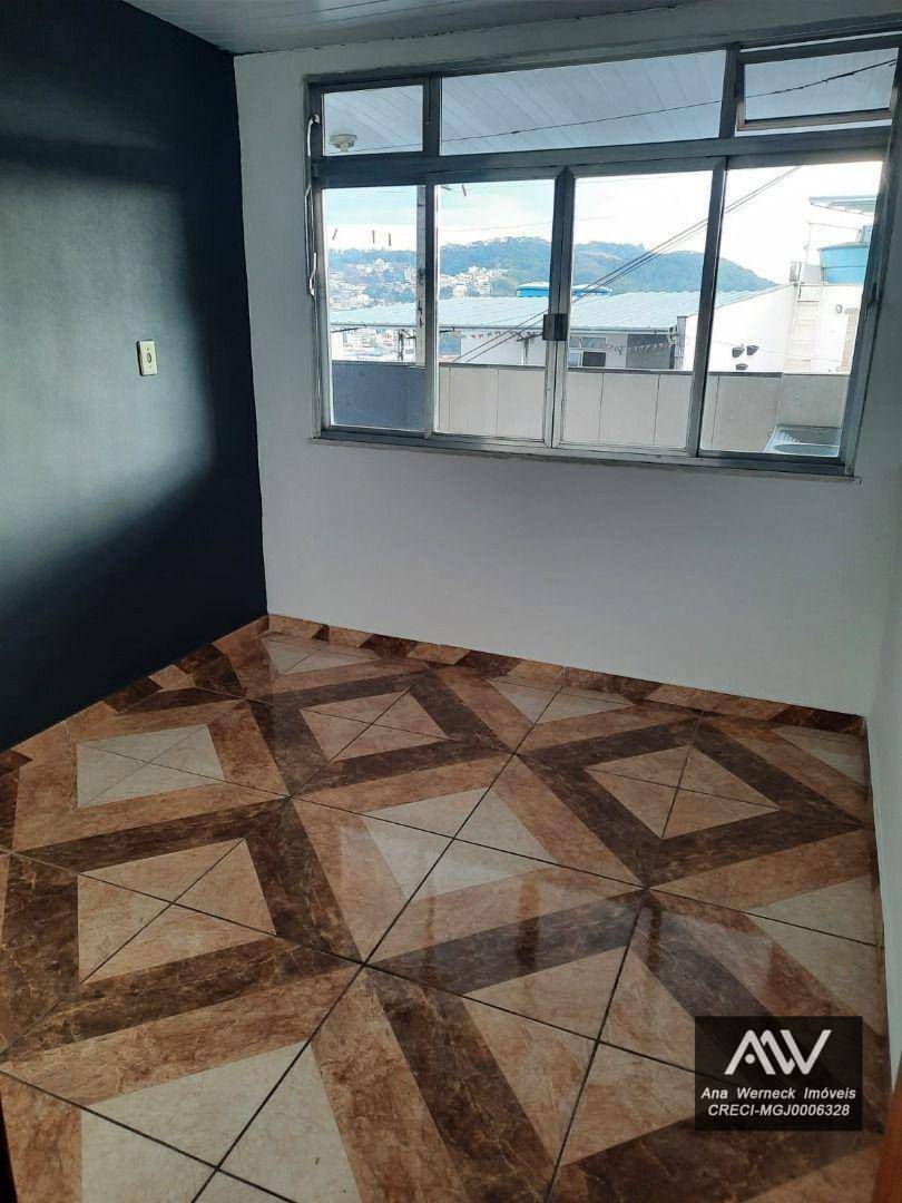 Casa à venda com 2 quartos, 80m² - Foto 3