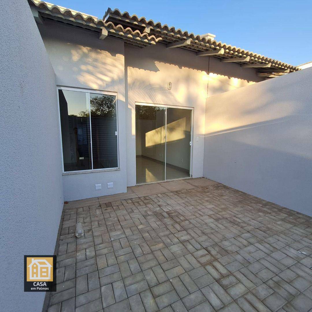 Casa à venda com 2 quartos, 62m² - Foto 1