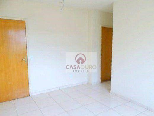 Apartamento à venda com 2 quartos, 55m² - Foto 3