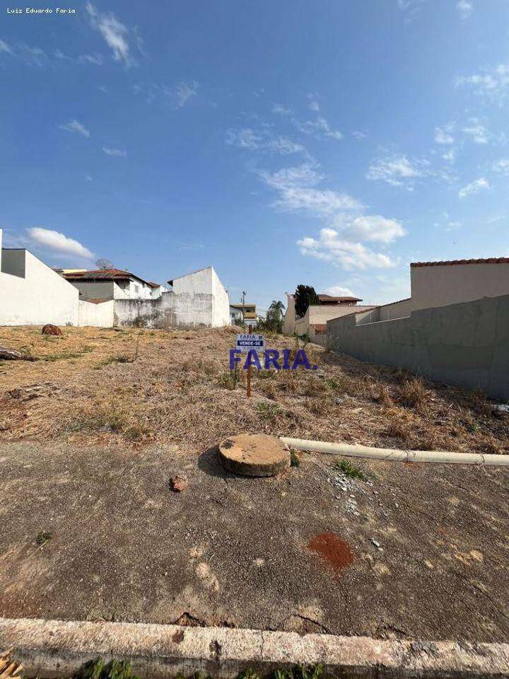 Terreno à venda, 360M2 - Foto 1