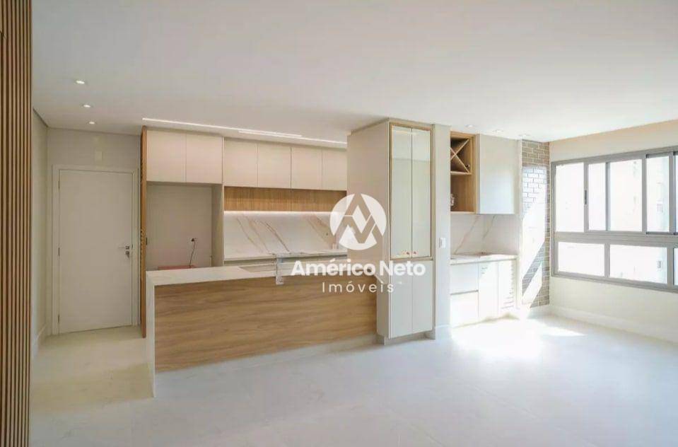 Apartamento à venda com 3 quartos, 87m² - Foto 1