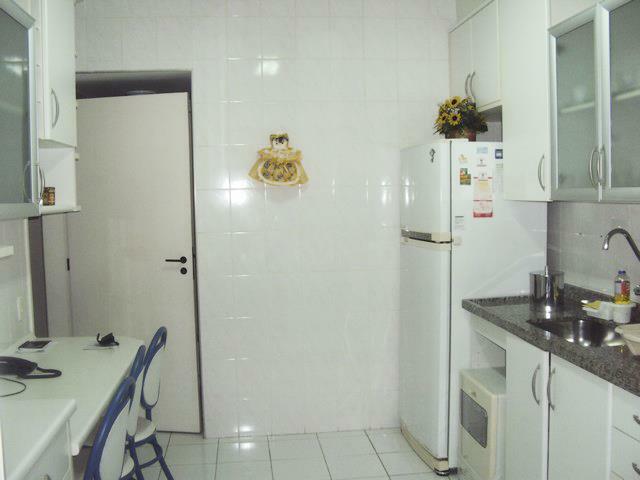 Apartamento à venda com 3 quartos, 94m² - Foto 16